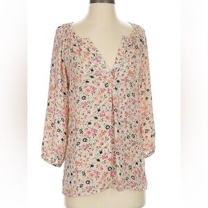 Violet & Claire Floral Blouse with V-Neck